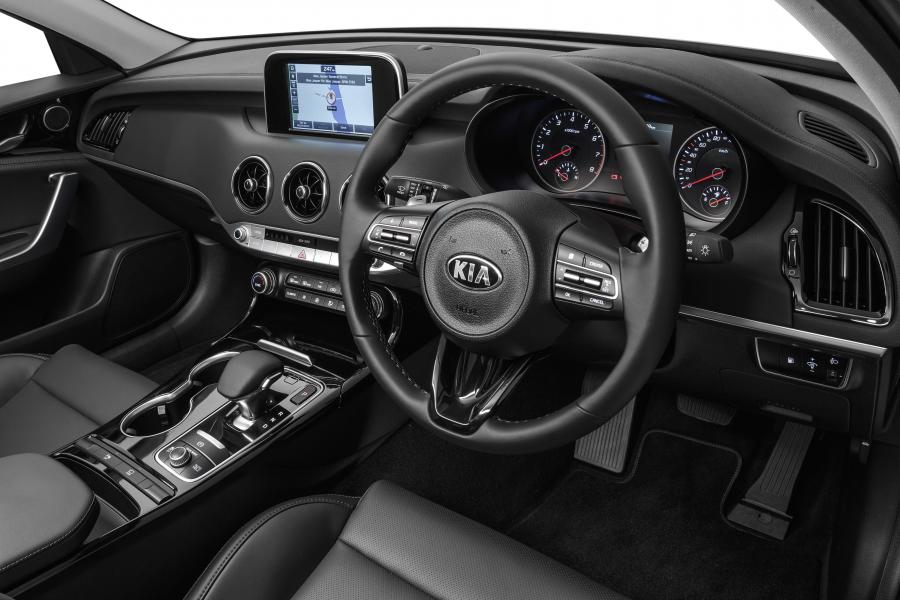 Торпедо Kia Stinger S (CK) 2017 года  (AU) (фото 4 из 8)